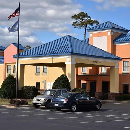 Surestay Plus Hotel Tarboro Quarto foto
